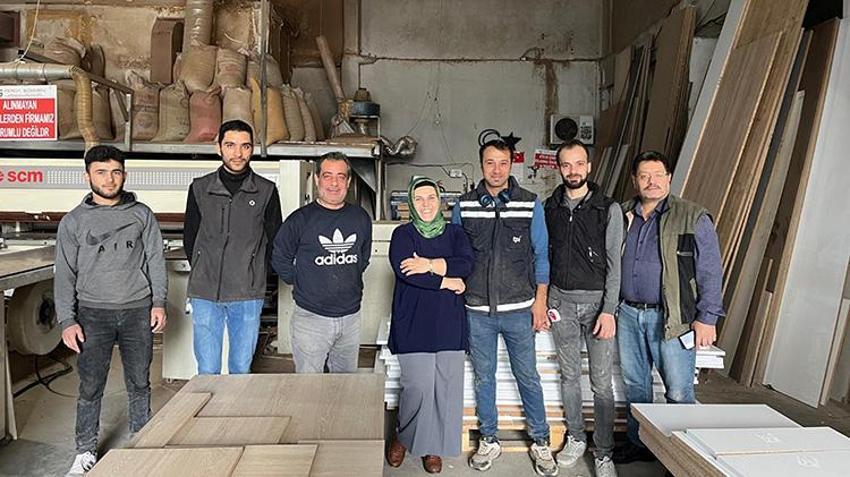 Sanayideki tek kadın usta oldu! Muhasebeciliği bırakıp marangoz oldu: 'Yapamazsın' diyenler, takdir etmek durumunda kaldı