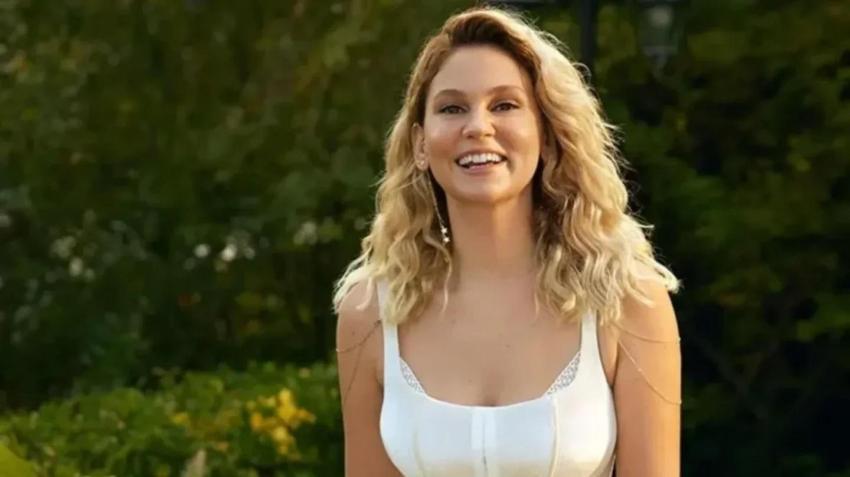 Farah Zeynep Abdullah kendisine benzeyen o ünlü oyuncuyu açıkladı!