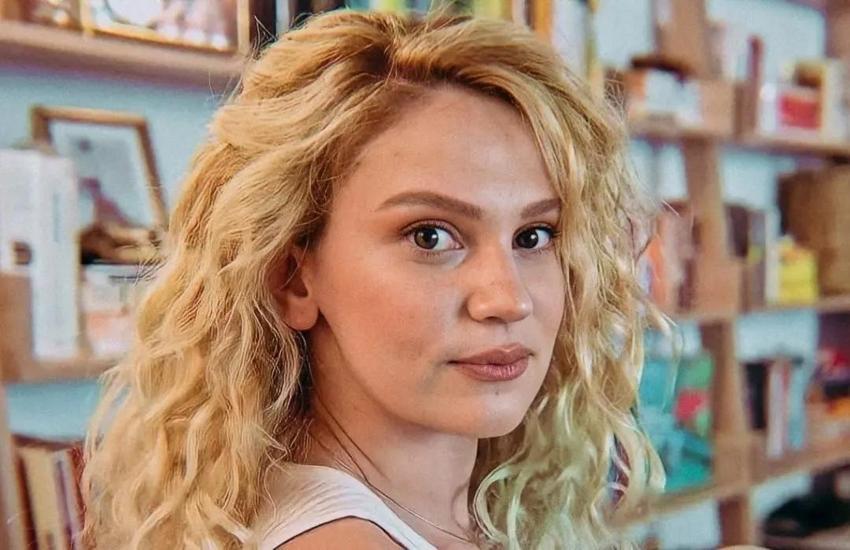 Farah Zeynep Abdullah kendisine benzeyen o ünlü oyuncuyu açıkladı!