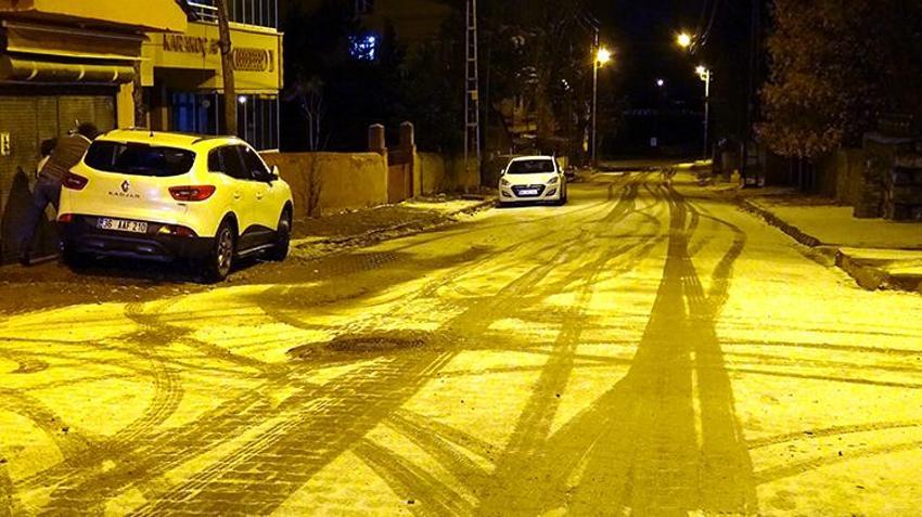 İstanbul'a kar ne zaman gelecek? Meteoroloji uzmanından son dakika kar yağışı açıklaması geldi, İstanbul'da kar yağışı için tarih verdi
