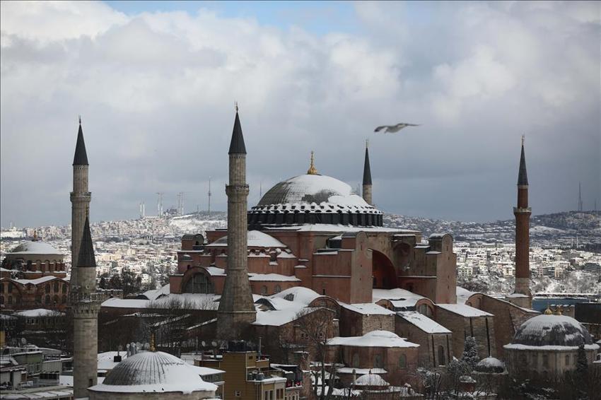 İstanbul'a kar ne zaman gelecek? Meteoroloji uzmanından son dakika kar yağışı açıklaması geldi, İstanbul'da kar yağışı için tarih verdi