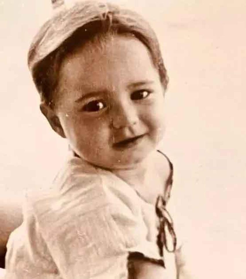 Serdar Ortaç'tan nostaljik paylaşım: 'İlk arabam çekmece 1989'