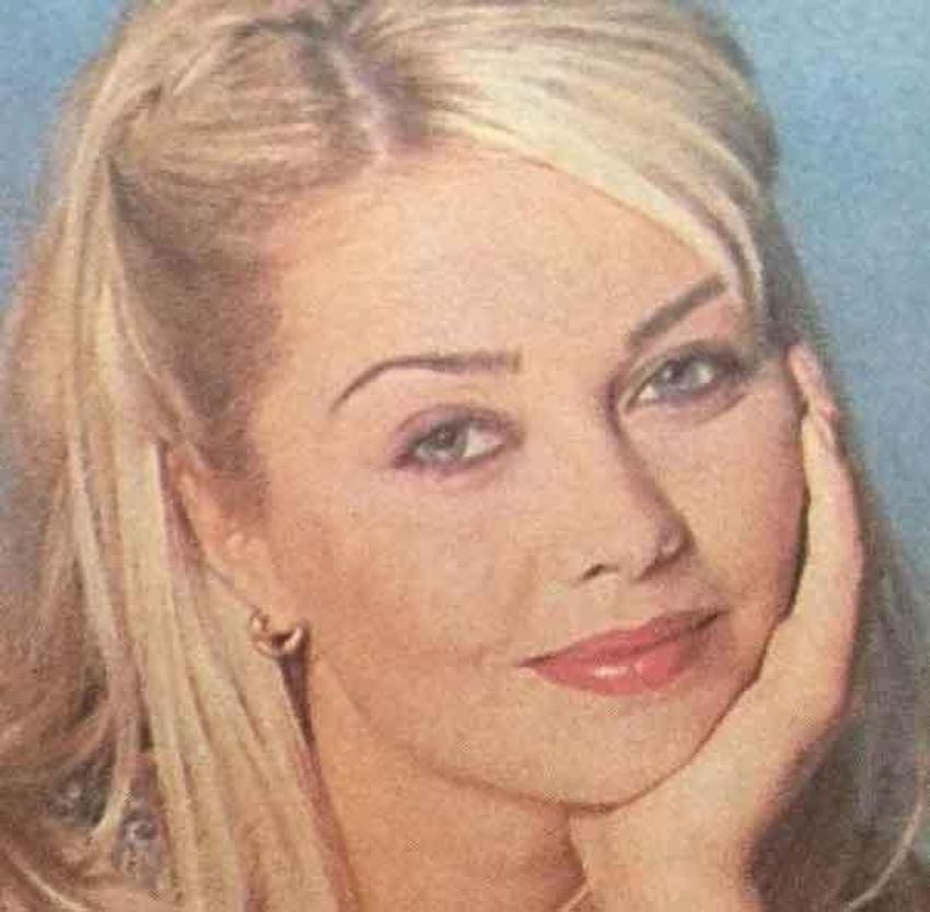 Serdar Ortaç'tan nostaljik paylaşım: 'İlk arabam çekmece 1989'