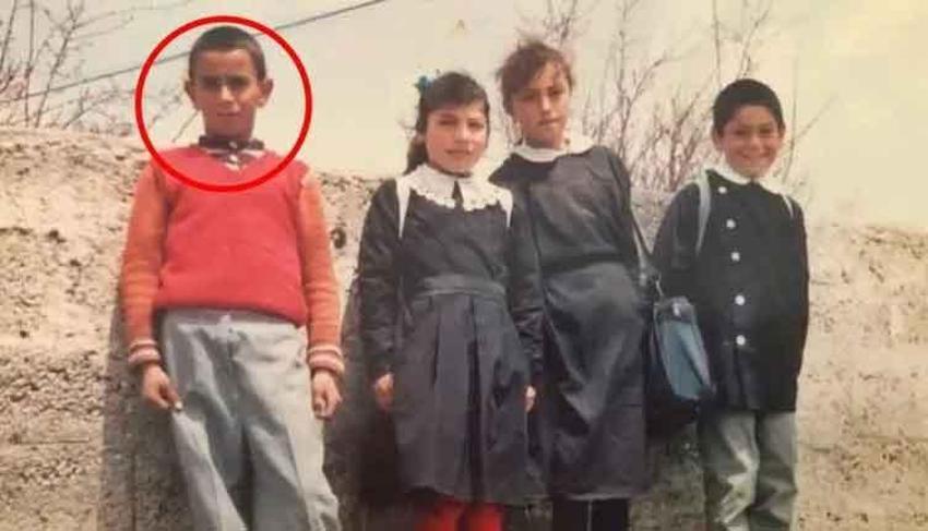 Serdar Ortaç'tan nostaljik paylaşım: 'İlk arabam çekmece 1989'