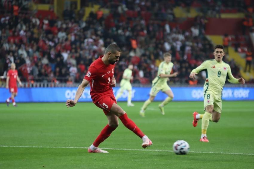 Karadağ maçı öncesi A Milli Takım'da alarm! Montella kadroyu değiştirdi, Arda Güler, Kenan Yıldız sürprizi