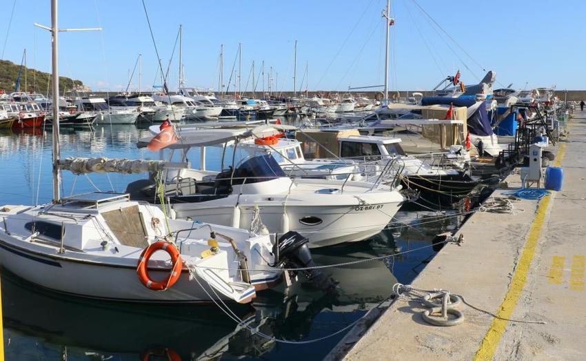 Antalya'da balıkçı barınağına kayyım atandı!