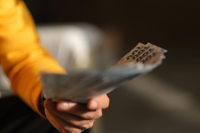 Memur maaşı zammı ile sosyal destekler artıyor! 65 yaş aylığı, evde bakım maaşı, engelli yakını aylığı...	