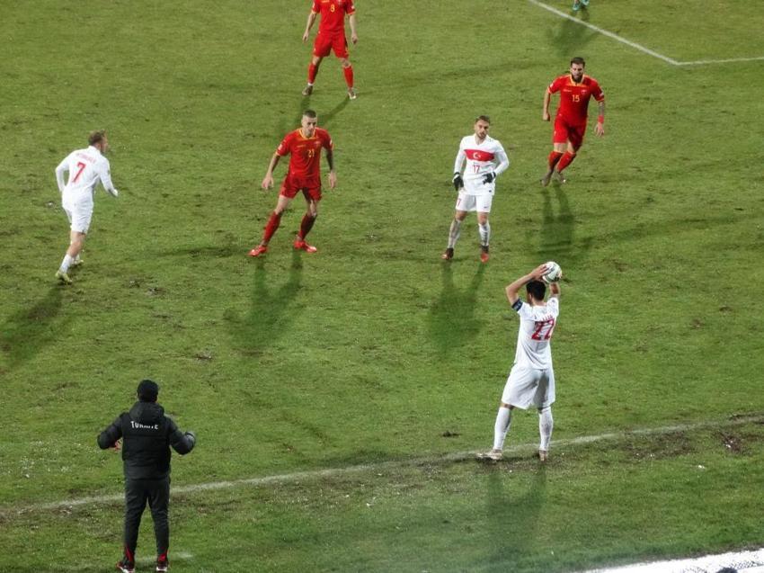 Karadağ'a 3-1 yenildik, ortalığı karıştıracak sözler: Geç bunları korkak Montella! 