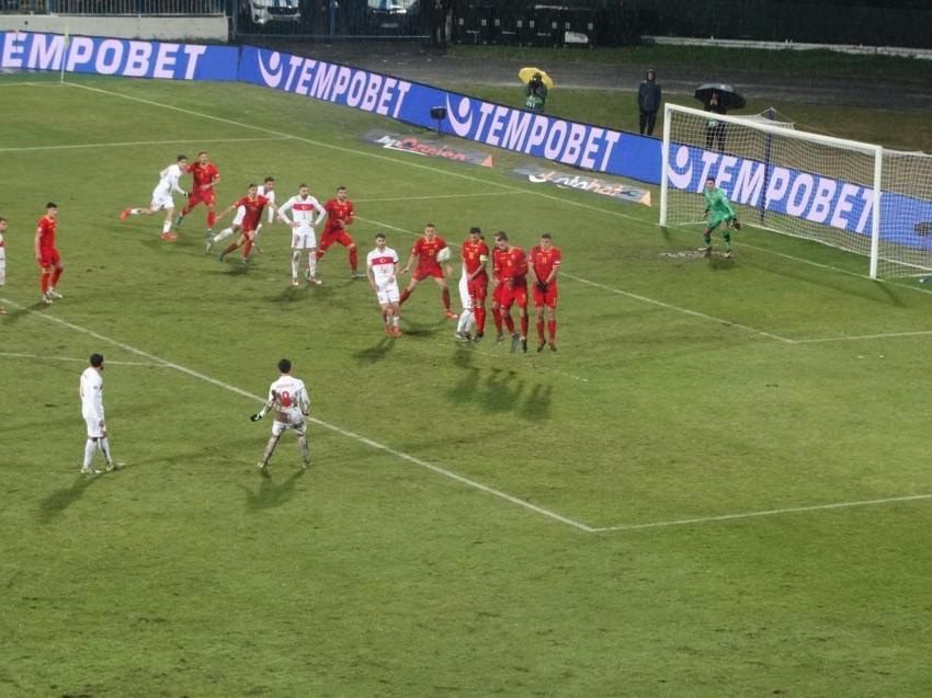 Karadağ'a 3-1 yenildik, ortalığı karıştıracak sözler: Geç bunları korkak Montella! 