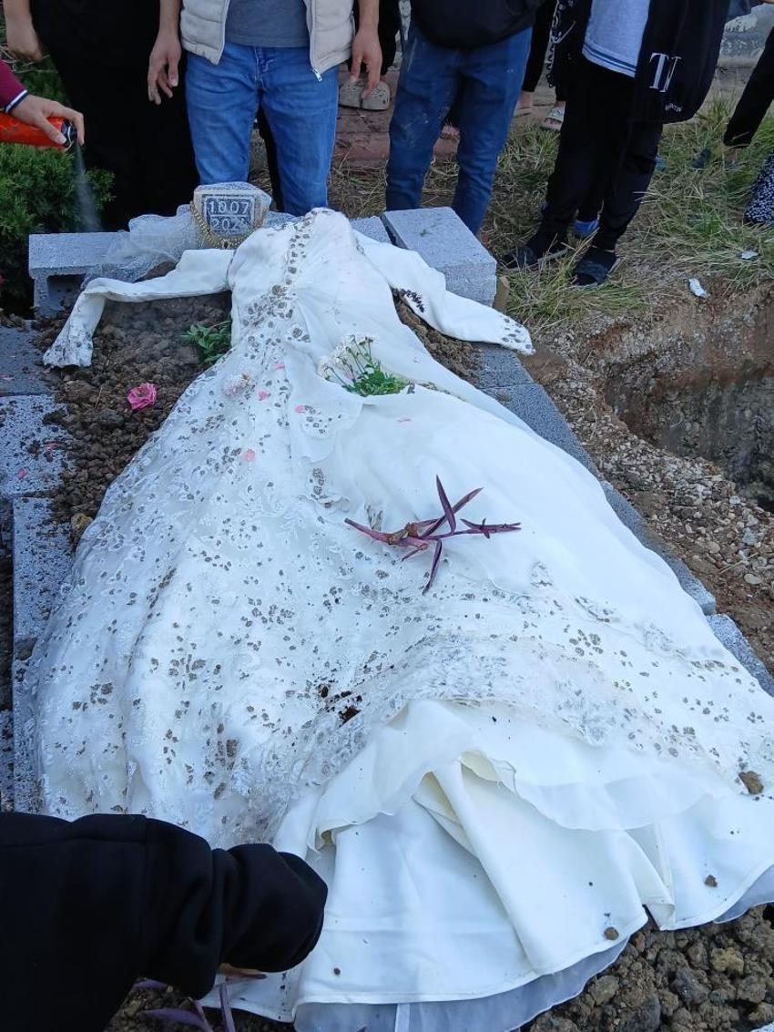Adana'da gölde cesedi bulunan Medine en son patronuna mesaj atmış!