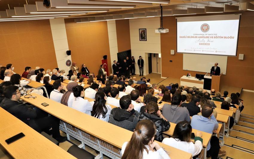 Adana’da yaşayan üniversite öğrencileri anlattı! 'Sadece ulaşım masraflarım bin TL tutuyor'