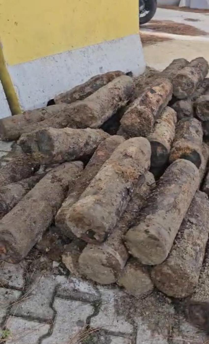 Belediye ekipleri kanalizasyon çalışması yaparken buldu! Bir kent bunu konuşuyor: 109 yıllık cephanelik ortaya çıktı