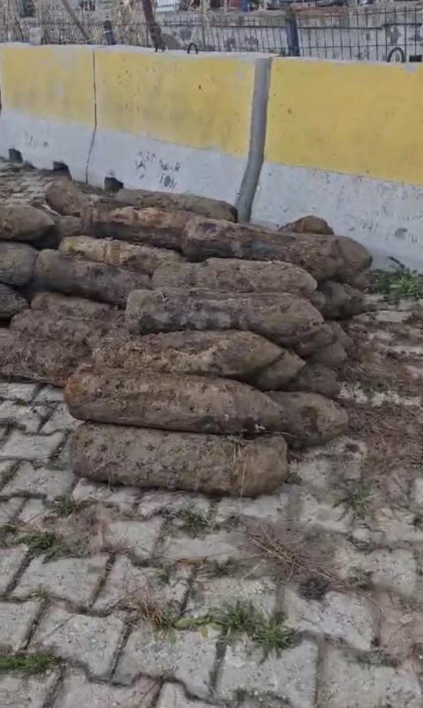 Belediye ekipleri kanalizasyon çalışması yaparken buldu! Bir kent bunu konuşuyor: 109 yıllık cephanelik ortaya çıktı