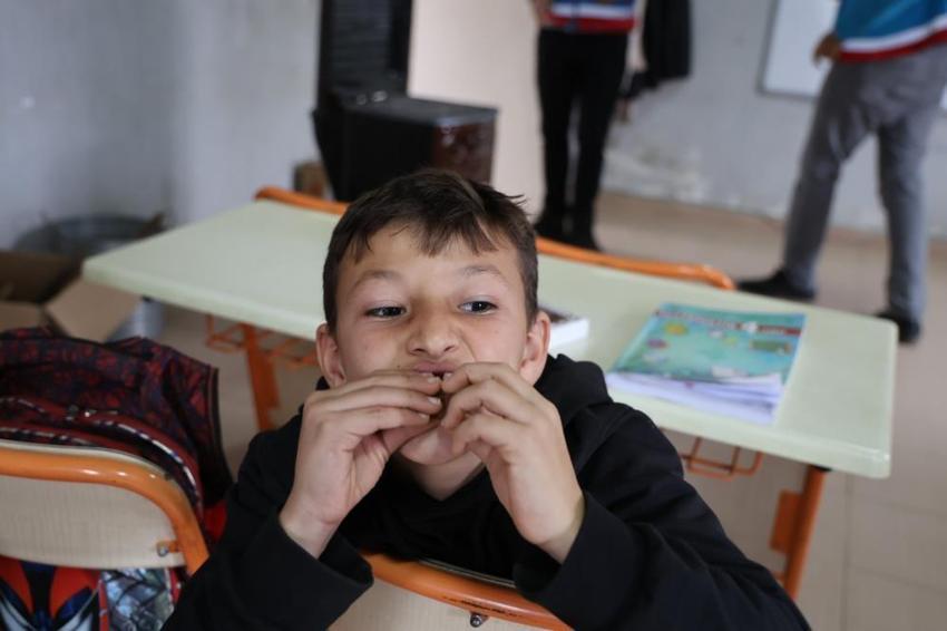 Dubai çikolatası Adana'ya uğradı! Fekeli çocukların hayali gerçek oldu