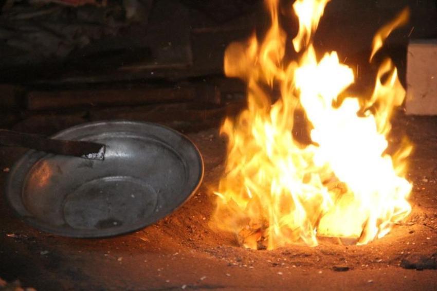 Çorum'da bu işi yalnızca o yapıyor! Ateşin başında adeta nakış gibi işliyor 
