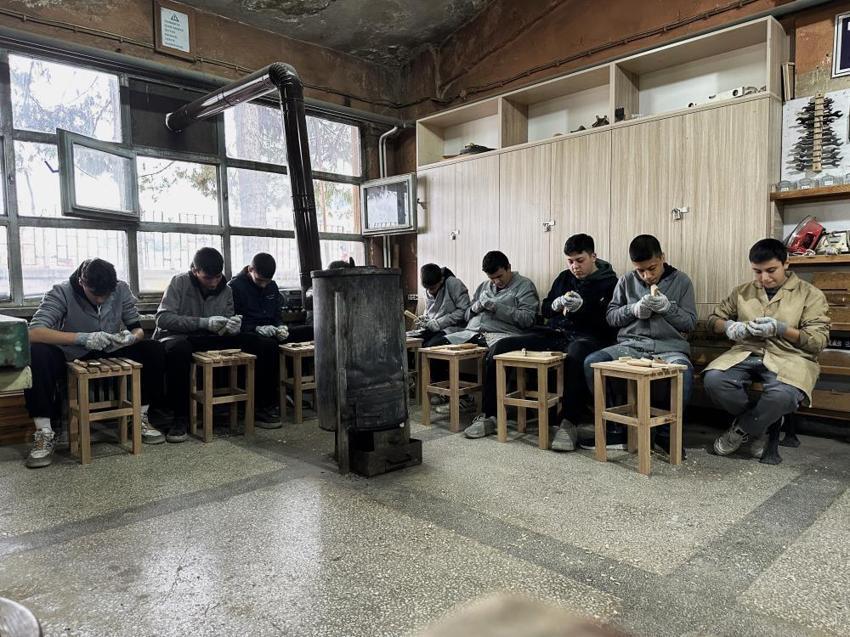 Karabük'te kaybolan meslekler meslek lisesinde yeniden öğretiliyor
