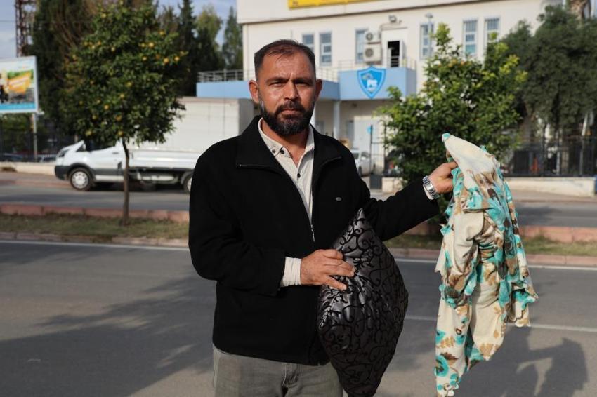 Çukurova'da muhtardan yastıklı yorganlı eylem: Açılmazsa beni görevden alsınlar