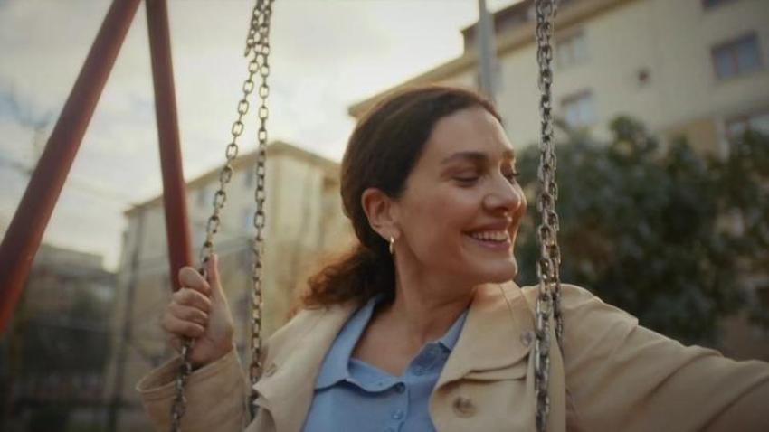 Zuhal'in ekmek kavgası ağlattı! Kanal D'nin yeni dizisi Annem Ankara yüreklere dokundu