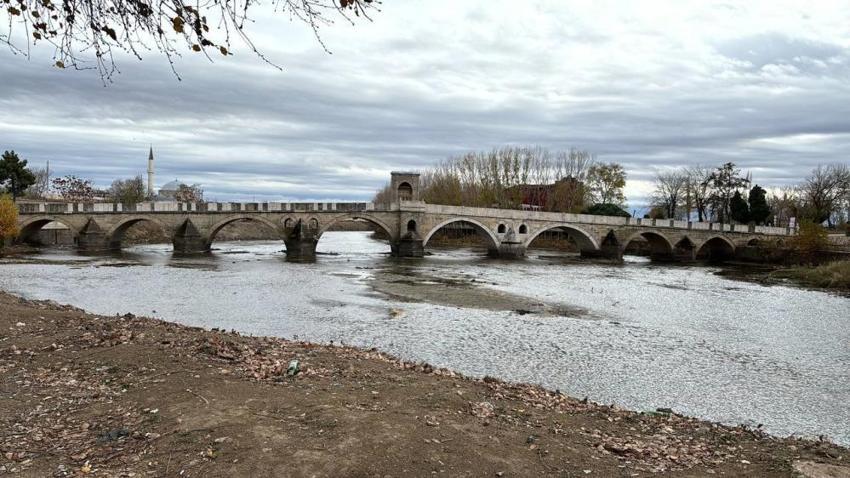 Edirne'de kuraklık alarmı: Tunca Nehri'nde su debisi düştü, canlıların hayatı tehlikede