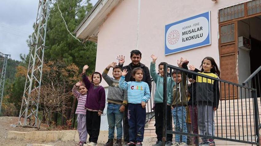 Feke'nin fedakar öğretmenleri: Dağ köylerinde görev yapan öğretmenler zorlu coğrafyada gönüllere dokunuyor