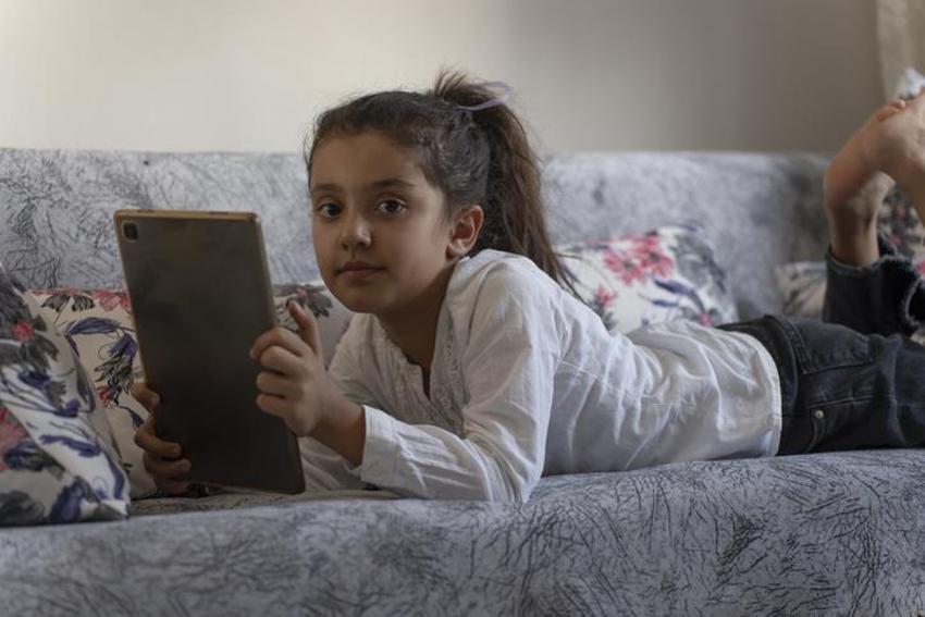 Çocuklarda ekran bağımlılığı evdeki huzuru bozuyor: Günlük ihtiyaçlarını aksatan çocuklar var!