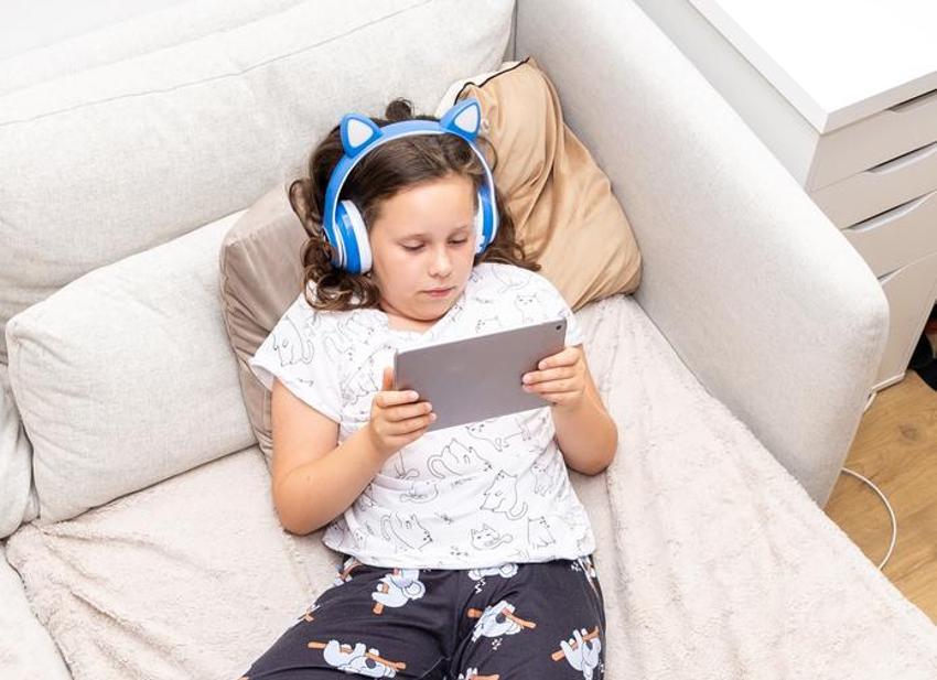 Çocuklarda ekran bağımlılığı evdeki huzuru bozuyor: Günlük ihtiyaçlarını aksatan çocuklar var!