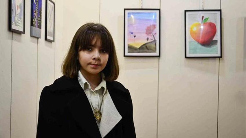 Adanalı minik ressam ikinci sergisini açtı! 3 yaşından beri çizim yapıyor