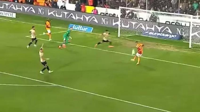 Bodrum Galatasaray maçında yıldız oyuncu taraftarlara saç baş yoldurttu: Osimhen'den al da at pası