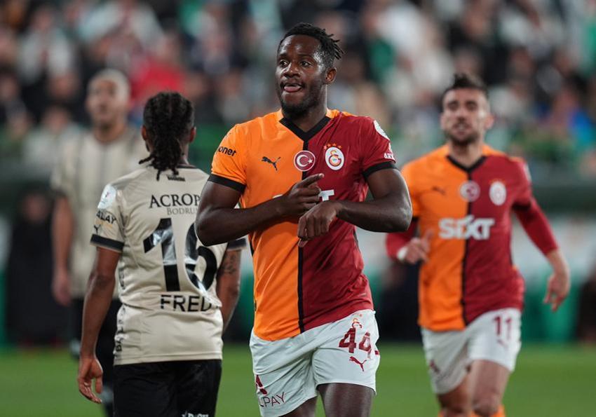 Bodrum Galatasaray maçında yıldız oyuncu taraftarlara saç baş yoldurttu: Osimhen'den al da at pası
