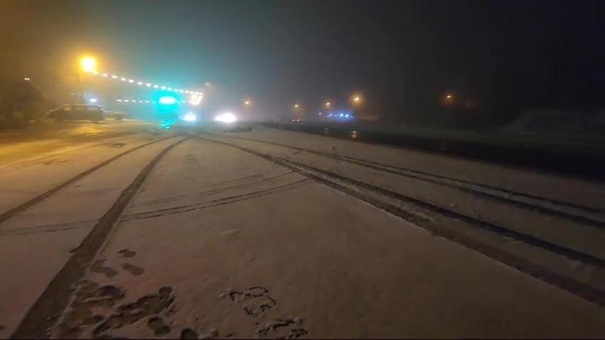 Kar yağışı etkili olmaya başladı! Şehirler beyaza büründü trafiklte aksamalar meydana geldi