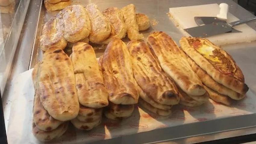 Bakanlık sahte ürünleri ifşa etmeye devam ediyor! Kıymalı böreğin içinden çıkanlar şoke etti!