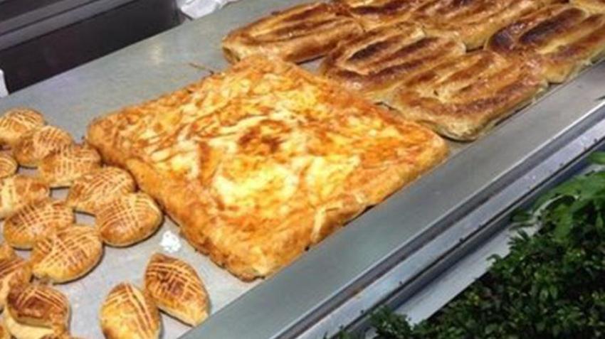 Bakanlık sahte ürünleri ifşa etmeye devam ediyor! Kıymalı böreğin içinden çıkanlar şoke etti!