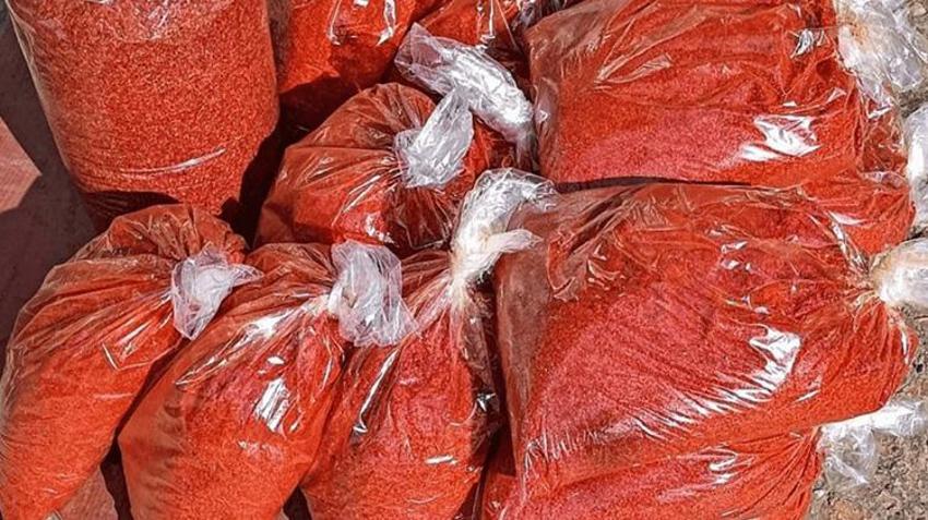 Bakanlık sahte ürünleri ifşa etmeye devam ediyor! Kıymalı böreğin içinden çıkanlar şoke etti!