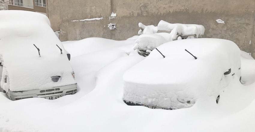 Yollar kapandı, okullar tatil edildi! Meteoroloji yeni haritayı paylaştı! AFAD kar mesajı gönderdi: 2 güne dikkat!