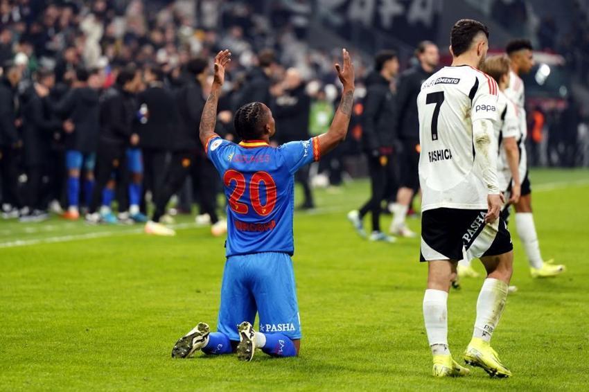 Giovanni van Bronckhorst'a güle güle! Beşiktaş'ın yeni teknik direktörünü açıkladı