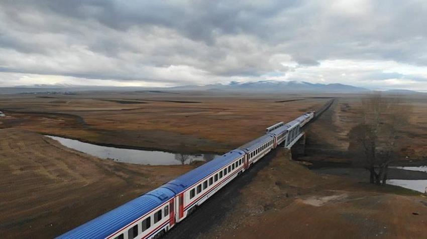 Doğu Ekspresi'ne yoğun ilgi!  5 bin 250 lira olan biletler anında tükendi 