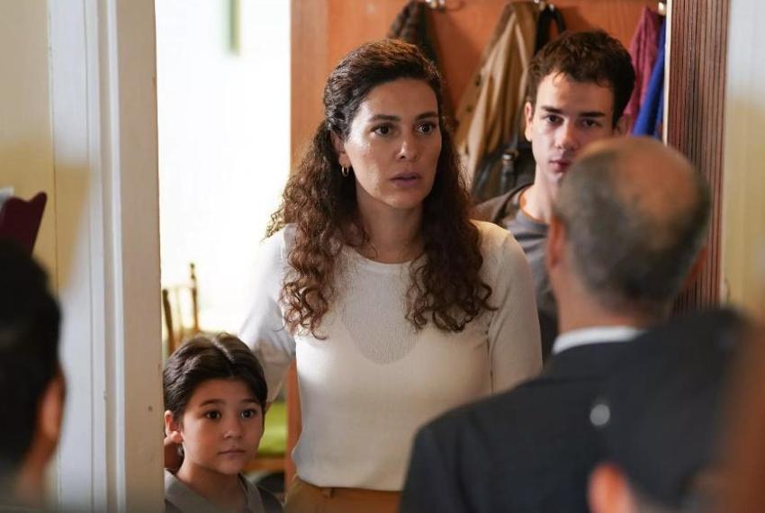 Bergüzar Korel'den Annem Ankara Zuhal'e mesaj var!