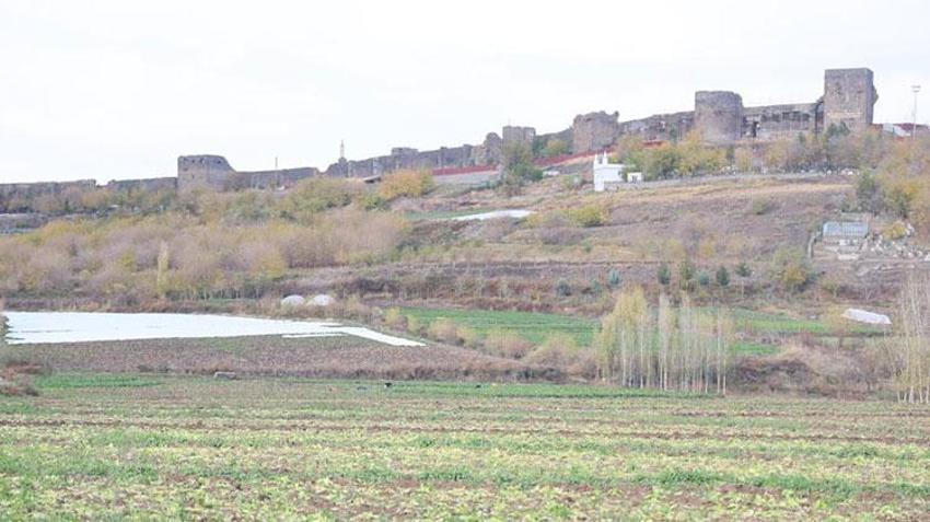Hevsel Bahçeleri'nde sezonun son hasadı yapılıyor