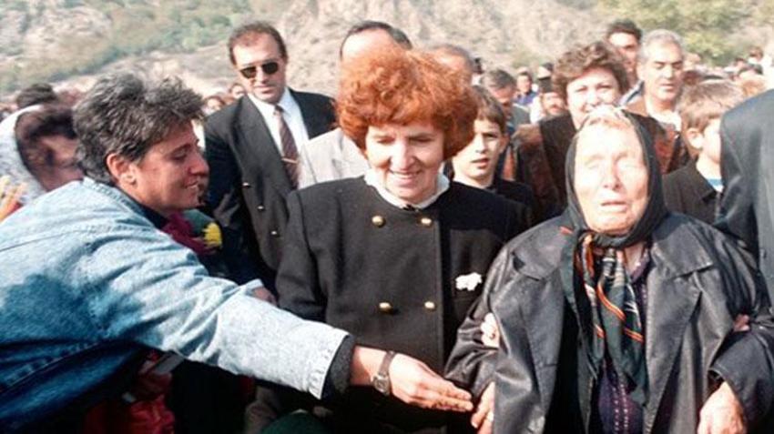 Ünlü kahin Baba Vanga'nın 2025 kehaneti gerçek oldu! İnsanlığın çöküşü başlıyor, zaman çizelgesi gündem oldu 