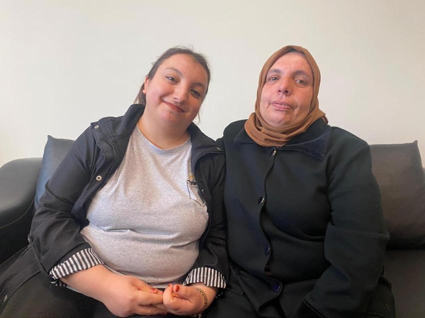Çankırı'da anne kız 28 yıl sonra tekrar bir araya geldi! 'İlk gördüğümde yabancıya sarılır gibiydim'