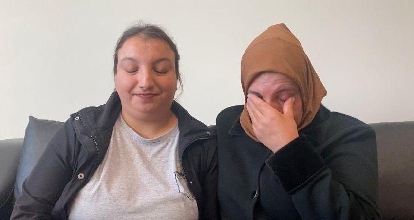 Çankırı'da anne kız 28 yıl sonra tekrar bir araya geldi! 'İlk gördüğümde yabancıya sarılır gibiydim'