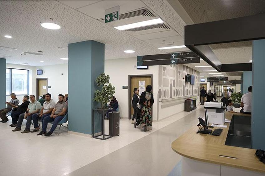 Gaziantep Şehir Hastanesi'nde otel konforunda hidroterapi tedavisi uygulanıyor