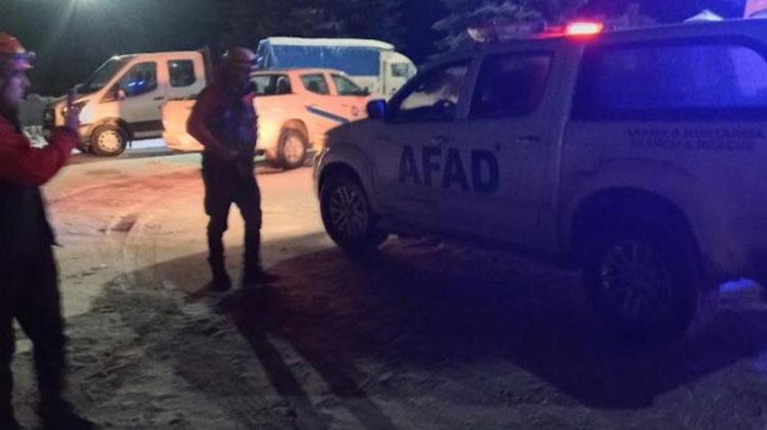 Antalya'da yayladan gelen yaşlı çift karda mahsur kaldı! AFAD kurtarmaya gittiğinde kadın tavuk ve kuzularına sarılmıştı