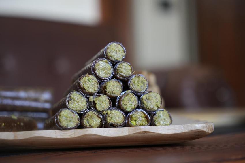 Dubai çikolatası Gümüşhane'nin coğrafi işaret tescilli pestili ile buluştu! Taleplere yetişemiyorlar 