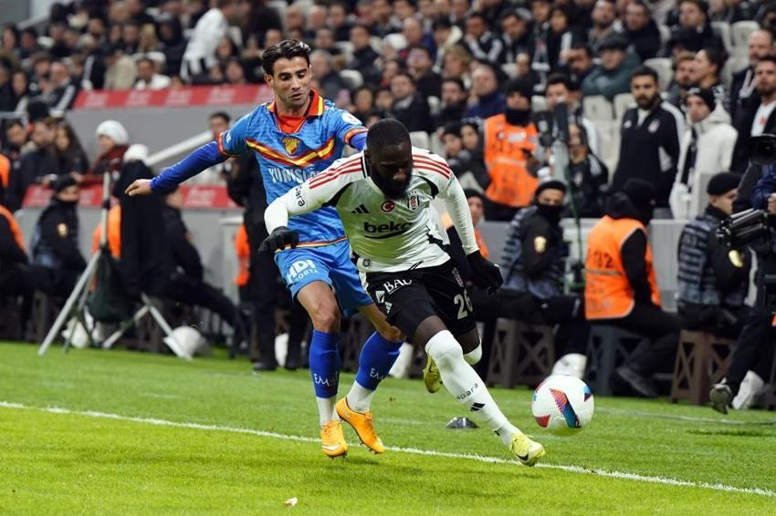 Beşiktaş yeni hocasını buldu! Giovanni Van Bronckhorst’un yerine gelecek isim belli oldu