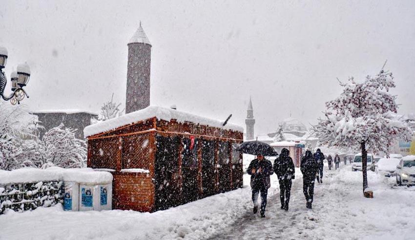 Kar yağışı, karla karışık yağmur ve kuvvetli fırtına geliyor! Yeni hava durumu raporu açıklandı Meteoroloji illeri tek tek uyardı