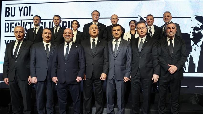 Hasan Arat istifası sonrası Bronckhorst'a fena giydirdi: Hadi oradan, tatiline devam et senle olmaz