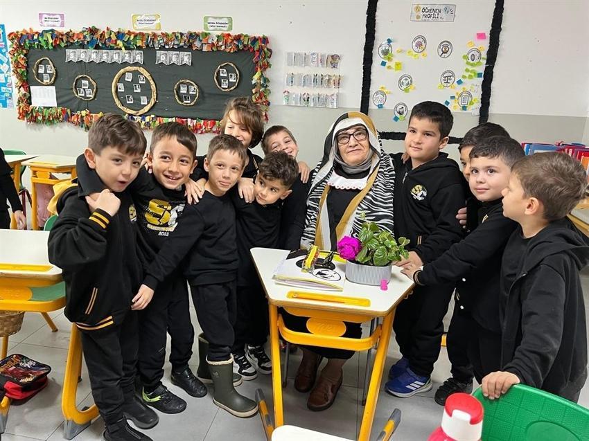 Babasının kurbanı oldu! 81 yaşında hayalini gerçekleştirdi