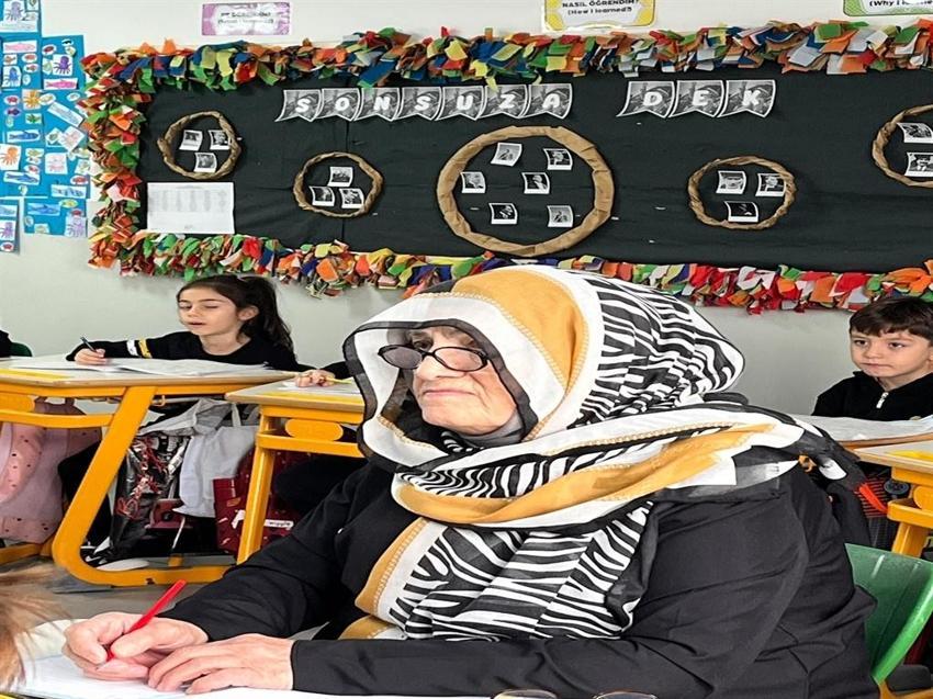 Babasının kurbanı oldu! 81 yaşında hayalini gerçekleştirdi