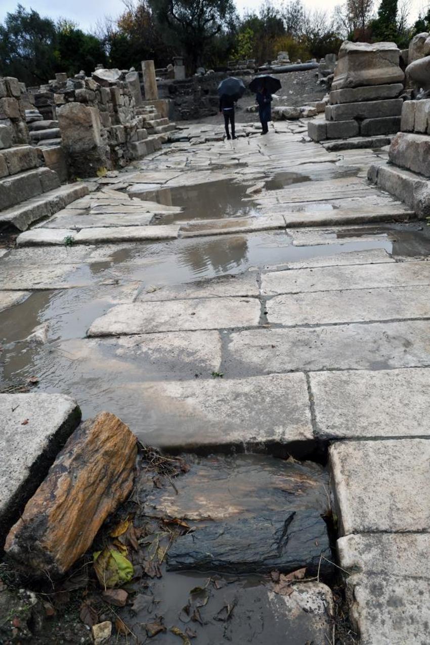 Günümüzde bile örneği yok, hala çalışıyor! 2 bin 200 yıllık Antik Kentin altyapısı günümüz mühendislerine örnek